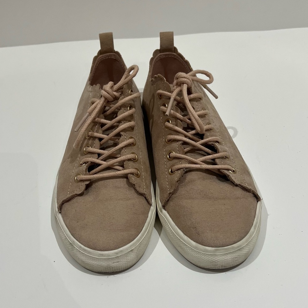 H&M Beige Scalloped Sneakers